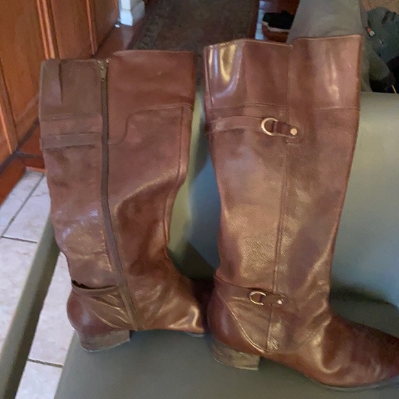 Joan & David tall boots - Picture 3 of 11